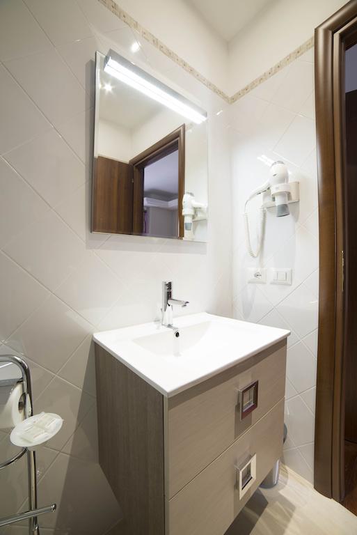 Di Fronte Alla Cupola Roma Habitación foto